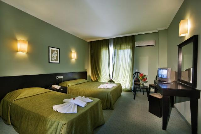 Larissa Garden Hotel 케메르 외부 사진